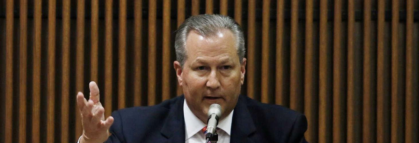 Former House Speaker Mike Hubbard remains free 