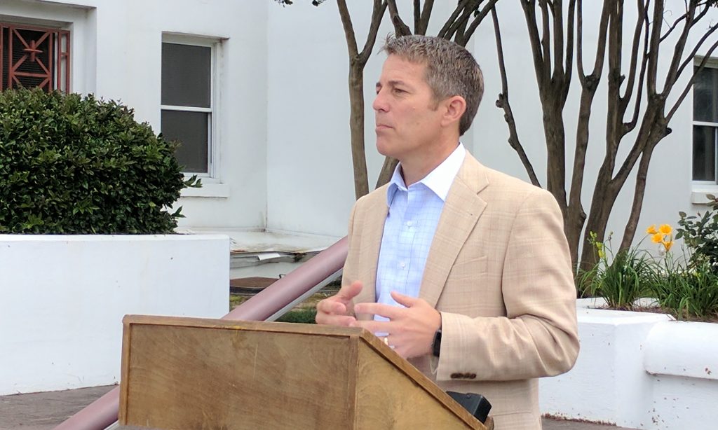 State Rep. Ed Henry, indicted on federal fraud charges, says he is innocent