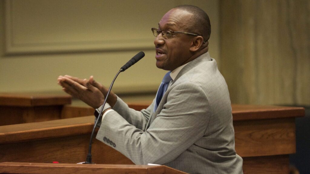 Sen. Bobby Singleton to replace Sen. Billy Beasley as Alabama Senate minority leader