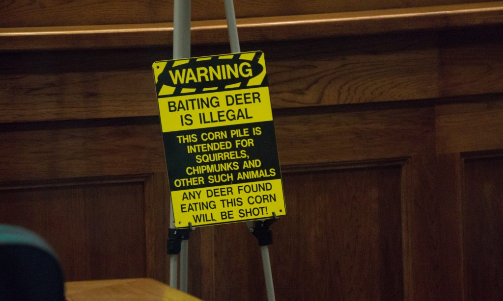 House passes bill to allow the hunting of deer and hogs over bait