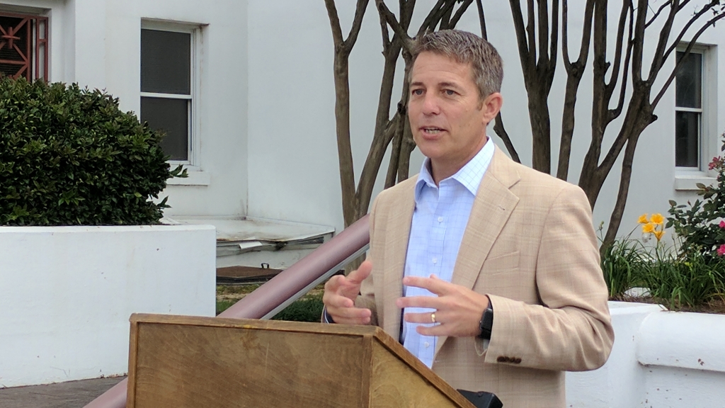 Former Republican State Rep. Ed Henry pleads guilty