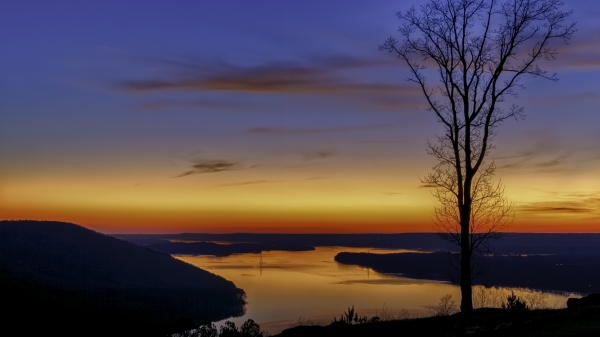 Sunset on the Tennessee River