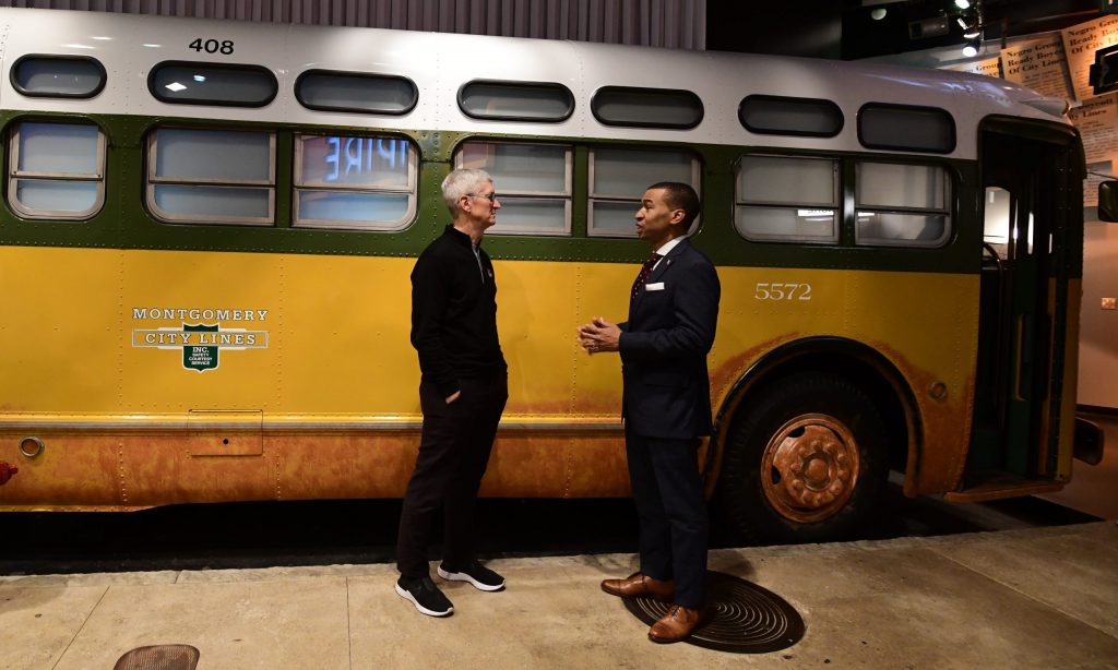 Tim Cook honors Rosa Parks