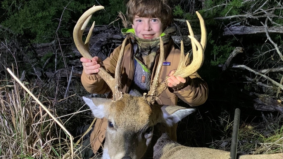 First deer for 7-year-old takes top prize in Big Buck Photo Contest