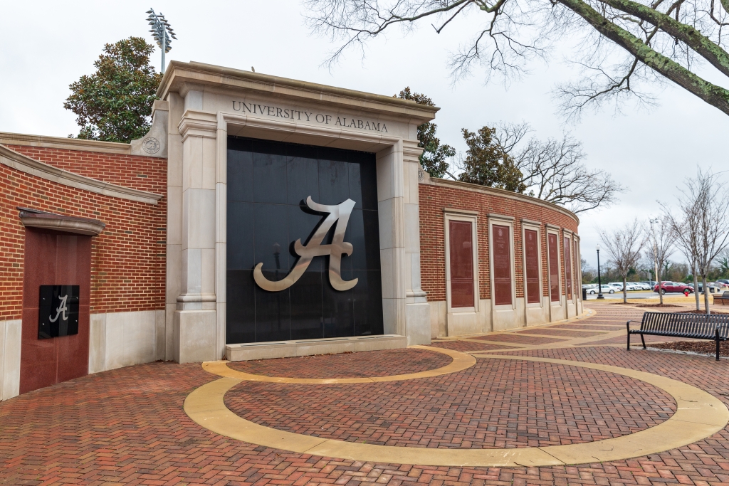 University of Alabama Faculty Senate formally opposes ban of Critical Race Theory