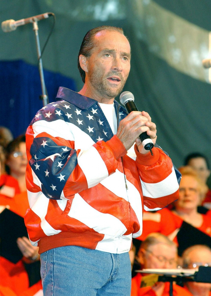 Biden removes Lee Greenwood from National Endowment for the Arts