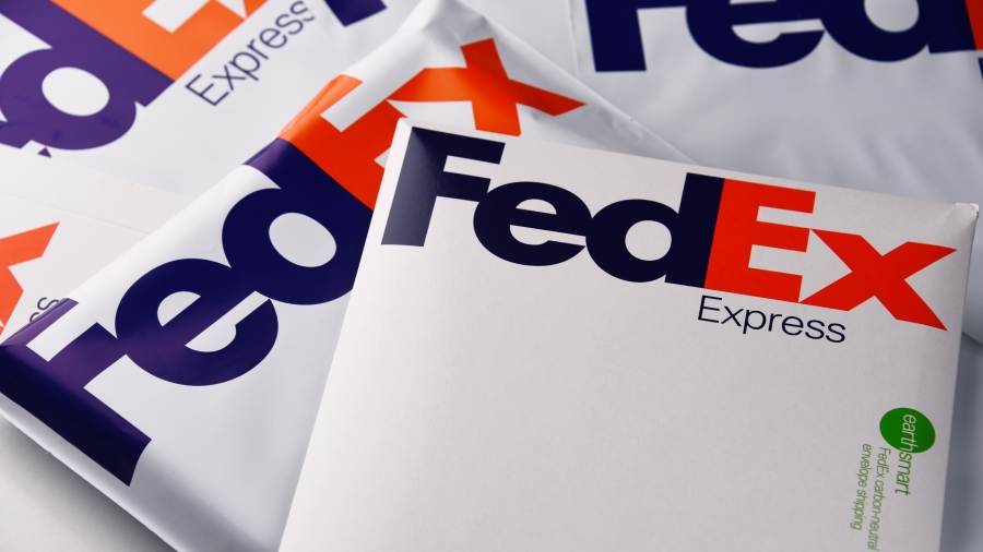 FedEx driver accused of dumping packages in Blount County