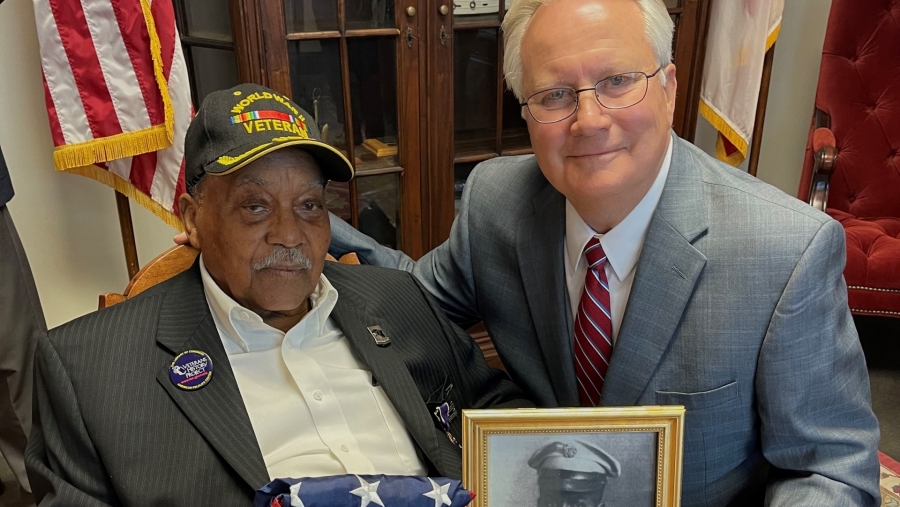 Carl presents WWII Veteran Corporal Robert Curtis Andry with Purple Heart Medal