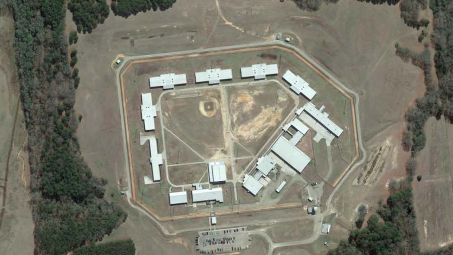 Incarcerated person dies at Easterling Correctional Facility