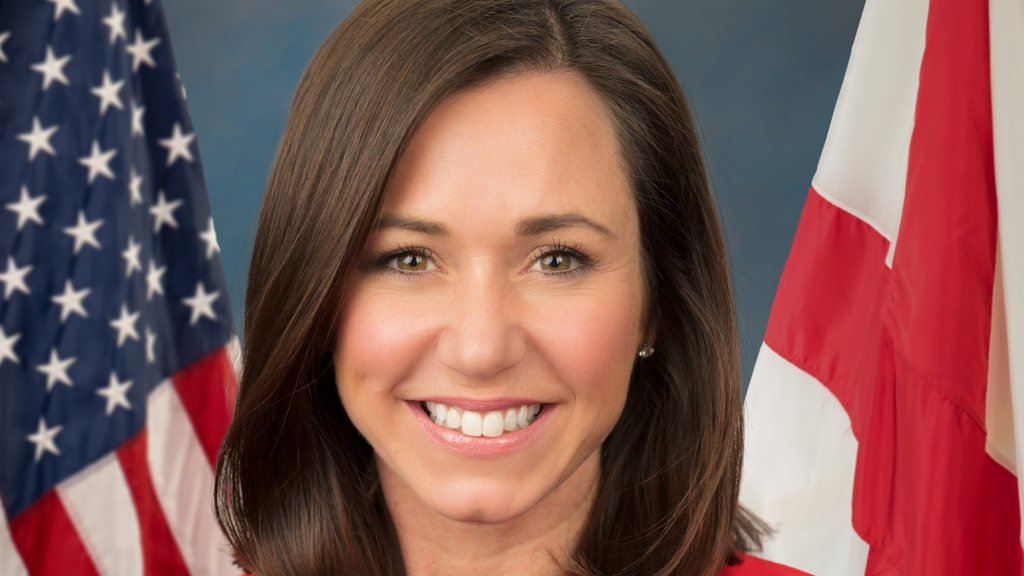 Katie Britt sworn in as first woman elected to the U.S. Senate from Alabama