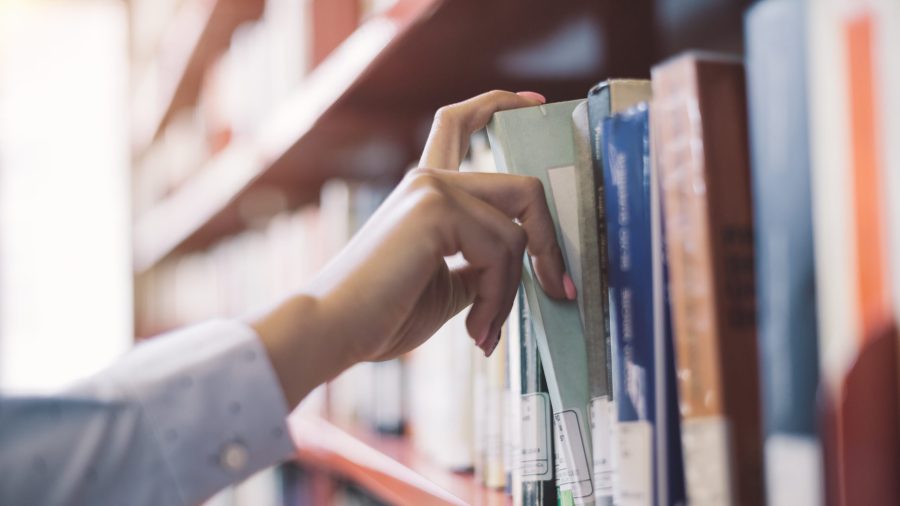 New bill would ban “sexual content” from minors’ shelves in public libraries