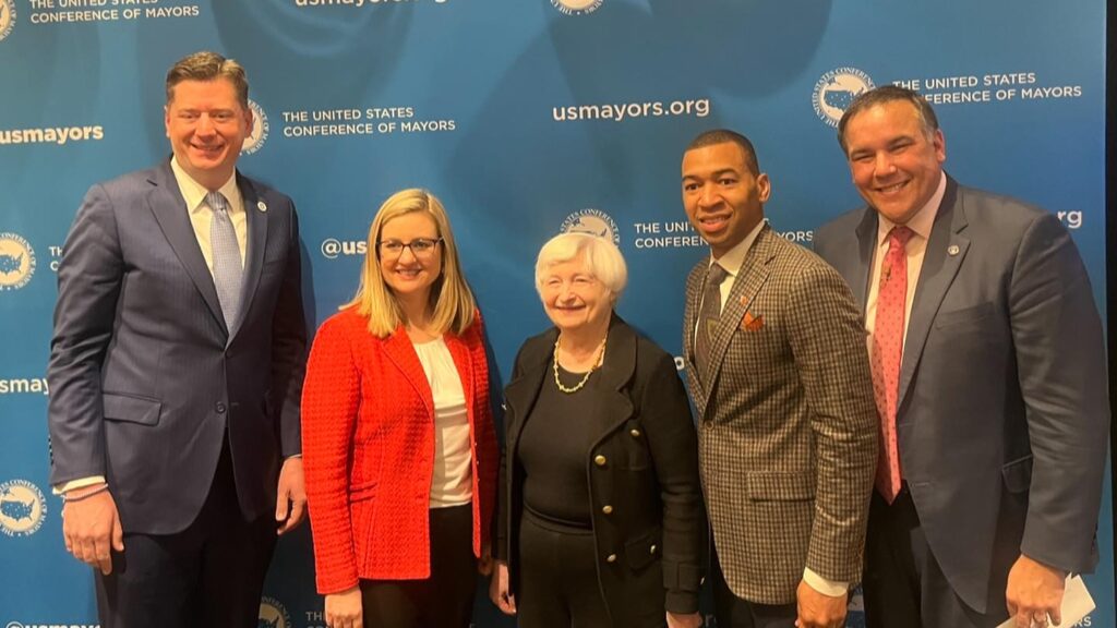 Montgomery mayor meets U.S. Cabinet secretaries to discuss city’s future