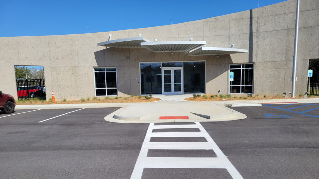 Federal, state, local leaders cut ribbon on new coastal office