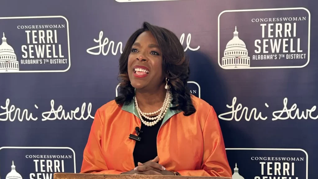 Rep. Sewell accepting applications for fall 2024 internships